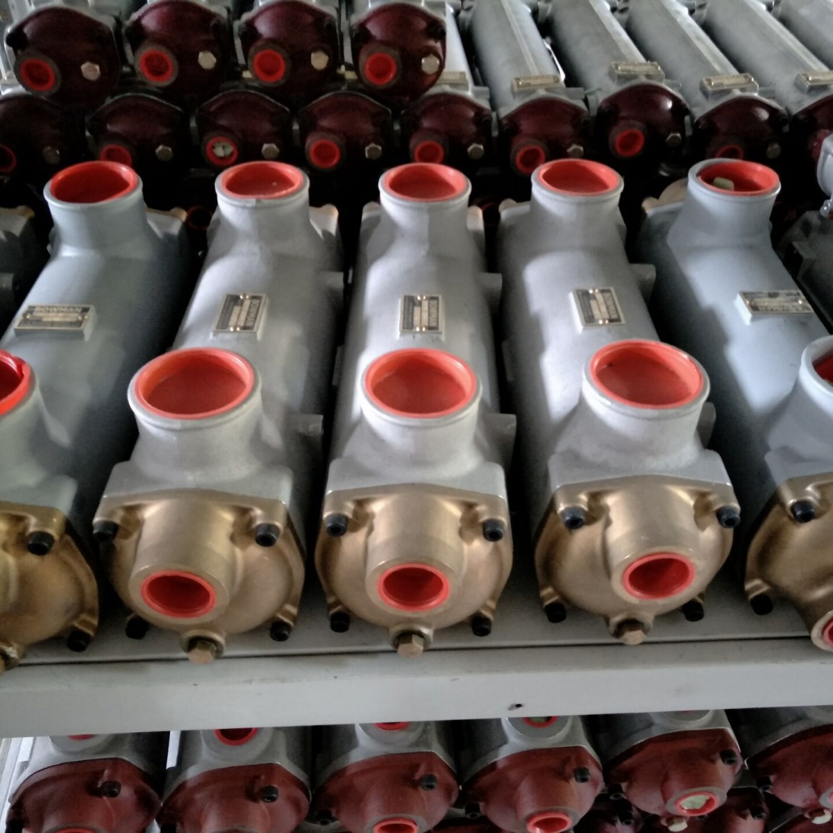 供应bowman冷却器原装进口GH200-4268-2上水箱热交换器