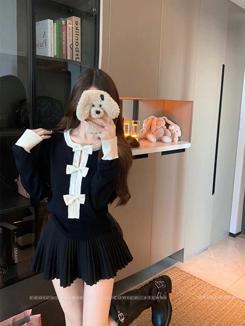 Three-Dimensional Butterfly Knitwear for Women 2025 Autum New Slim Fit Versatile Korean Fashion Age-Reducing Casual Top