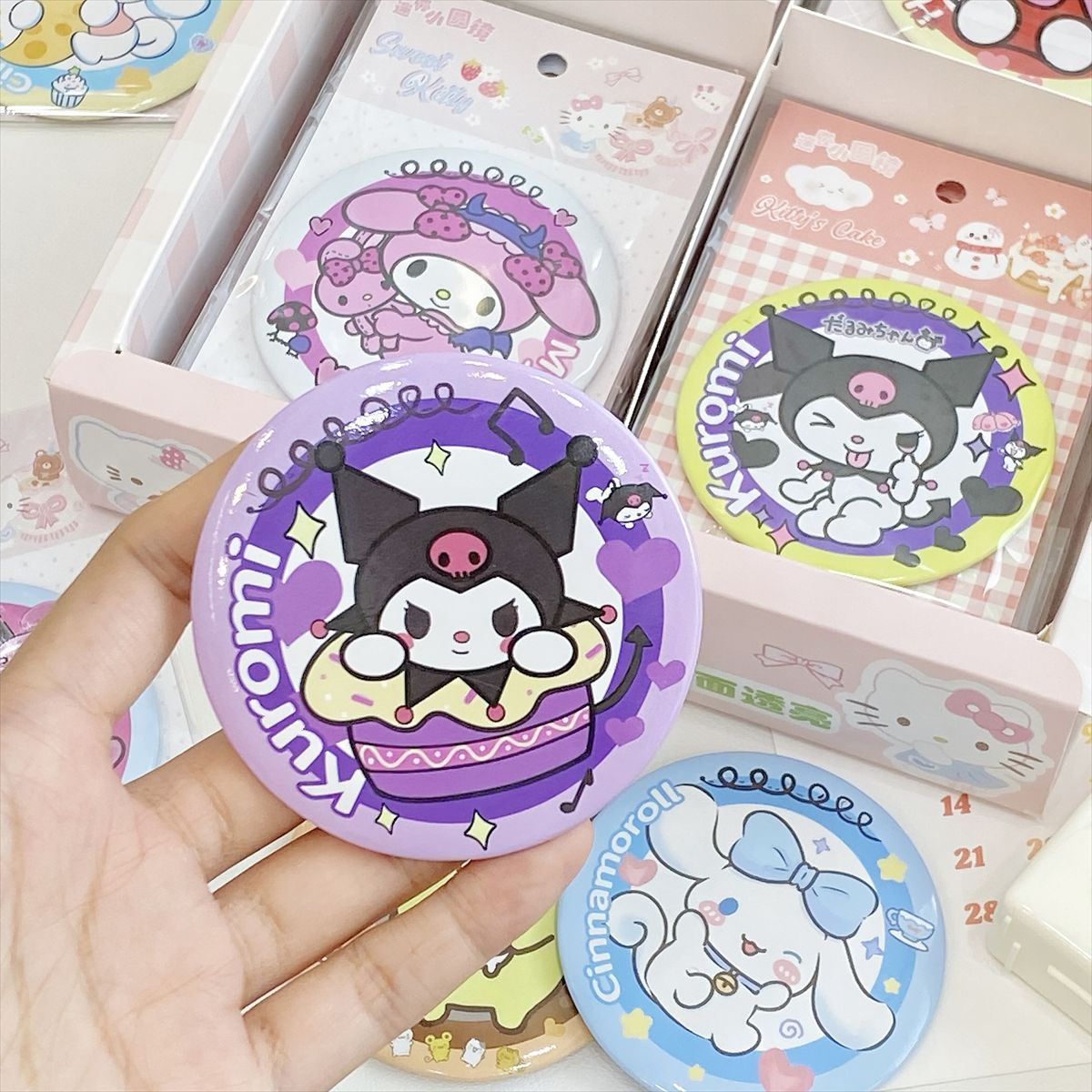 [Bolsa] dibujos animados Sanrio pequeño espejo redondo mini portátil de estaño espejo unilateral con espalda tarjeta espejo de bolsillo