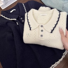 白色蝴蝶结钩花翻领纽扣针织衫搭裙子氛围感早秋穿搭毛衣2025秋季