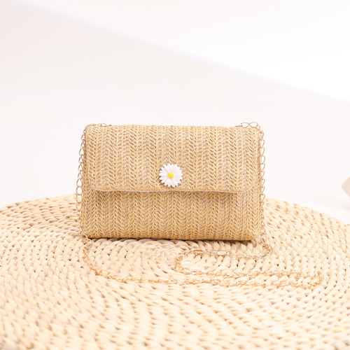New Pearl Accented Grass Weave Shoulder Bag for Ladies with Daisy Decoration
