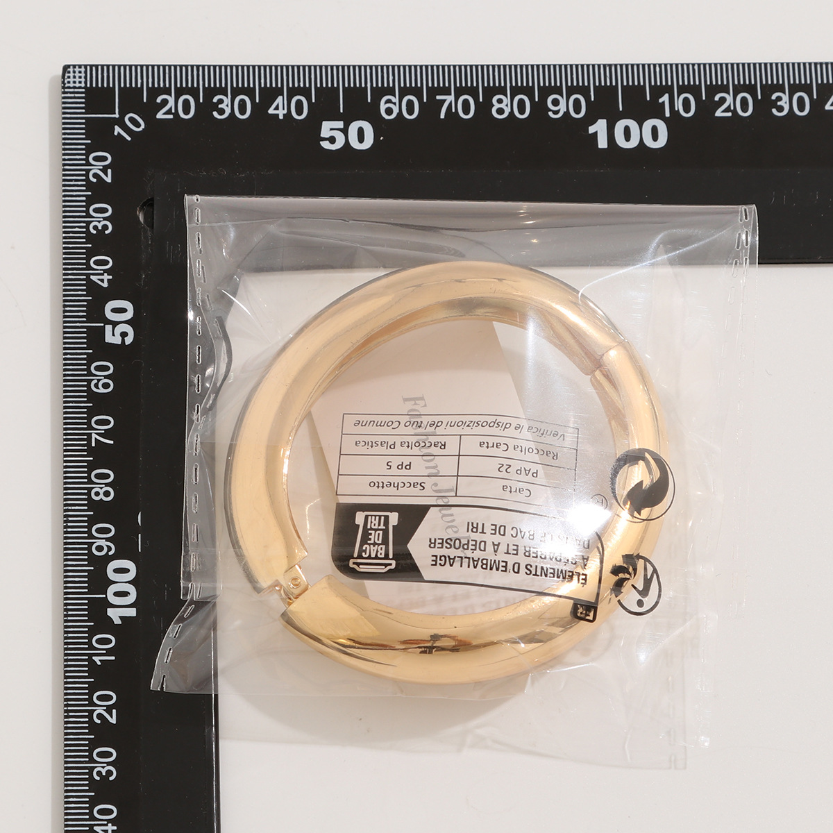 Retro Punk Solid Color Alloy Bangles Wholesale display picture 19