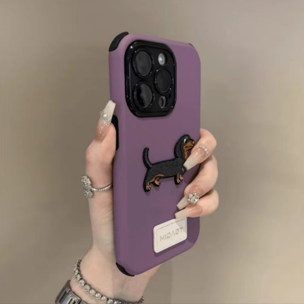 Perro negro bordado morado oscuro-dos en uno eq