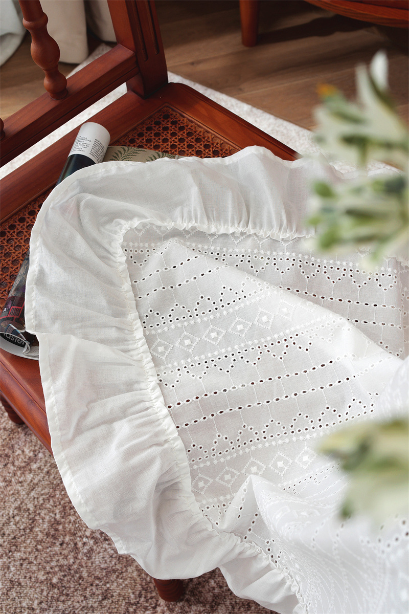 White Embroidered Floral Cotton Tea Tablecloth With Ruffle Hem_voghion.com