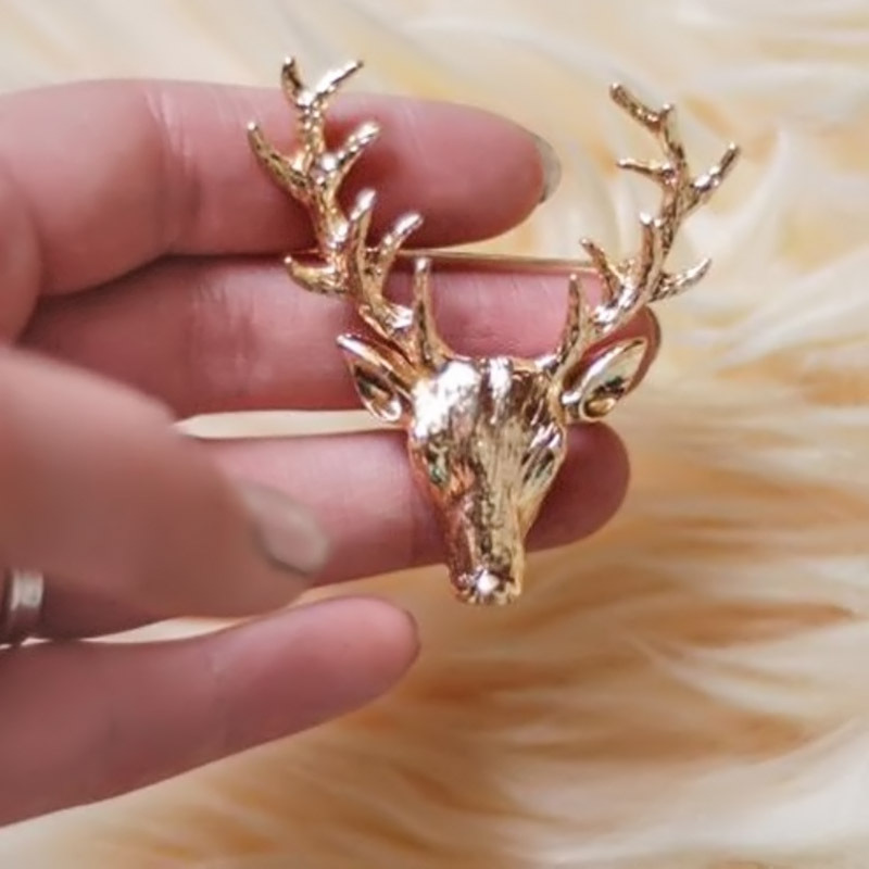 Retro golden brooch