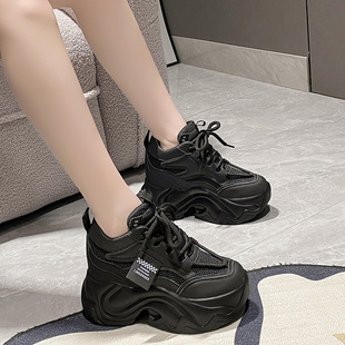 �ϵ�ЬŮ���ú�׃�����9�n��С�����@��ŮЬ2025��W�����eЬ