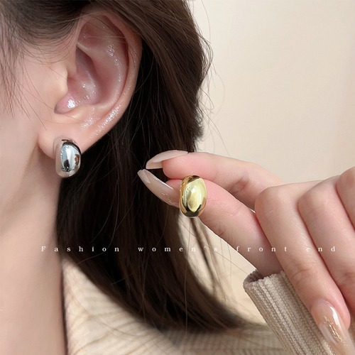 Love~ Silver Bean Bubble Light Metal Earrings  New Unique Design Elegant Earrings for Women