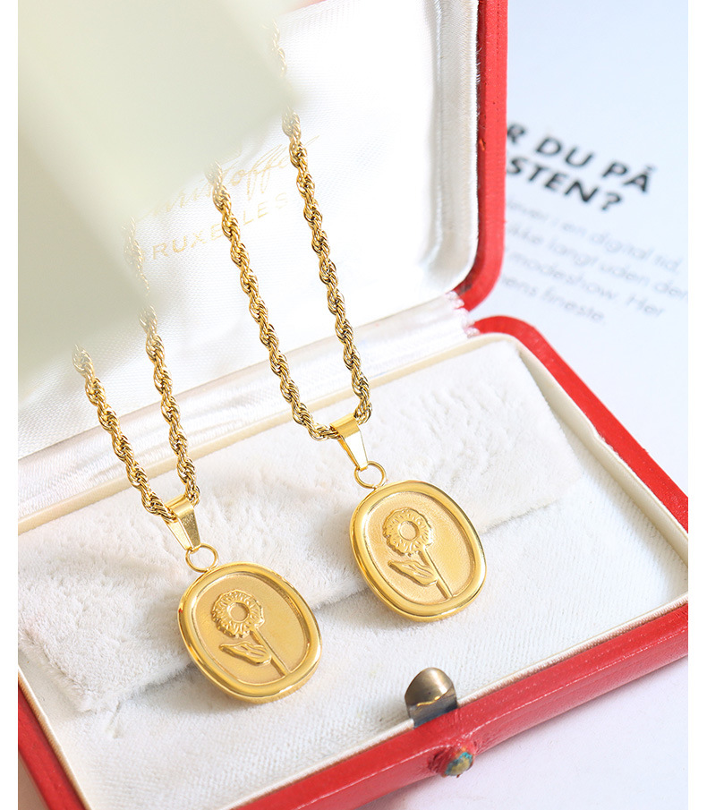 Vintage Style Flower Titanium Steel Plating Pendant Necklace_colorza_5