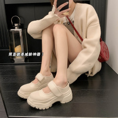 桃貨源~cao美質感丑萌單鞋2024牛皮鬆糕魔術貼休閒瑪麗珍鞋