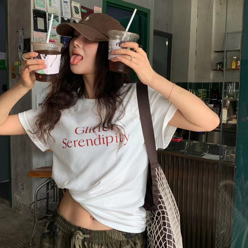 Guangzhou Thirteen Lines Women's High-end Korean Top Women's Summer Design American Letter Printed Short-sleeved T-shirt