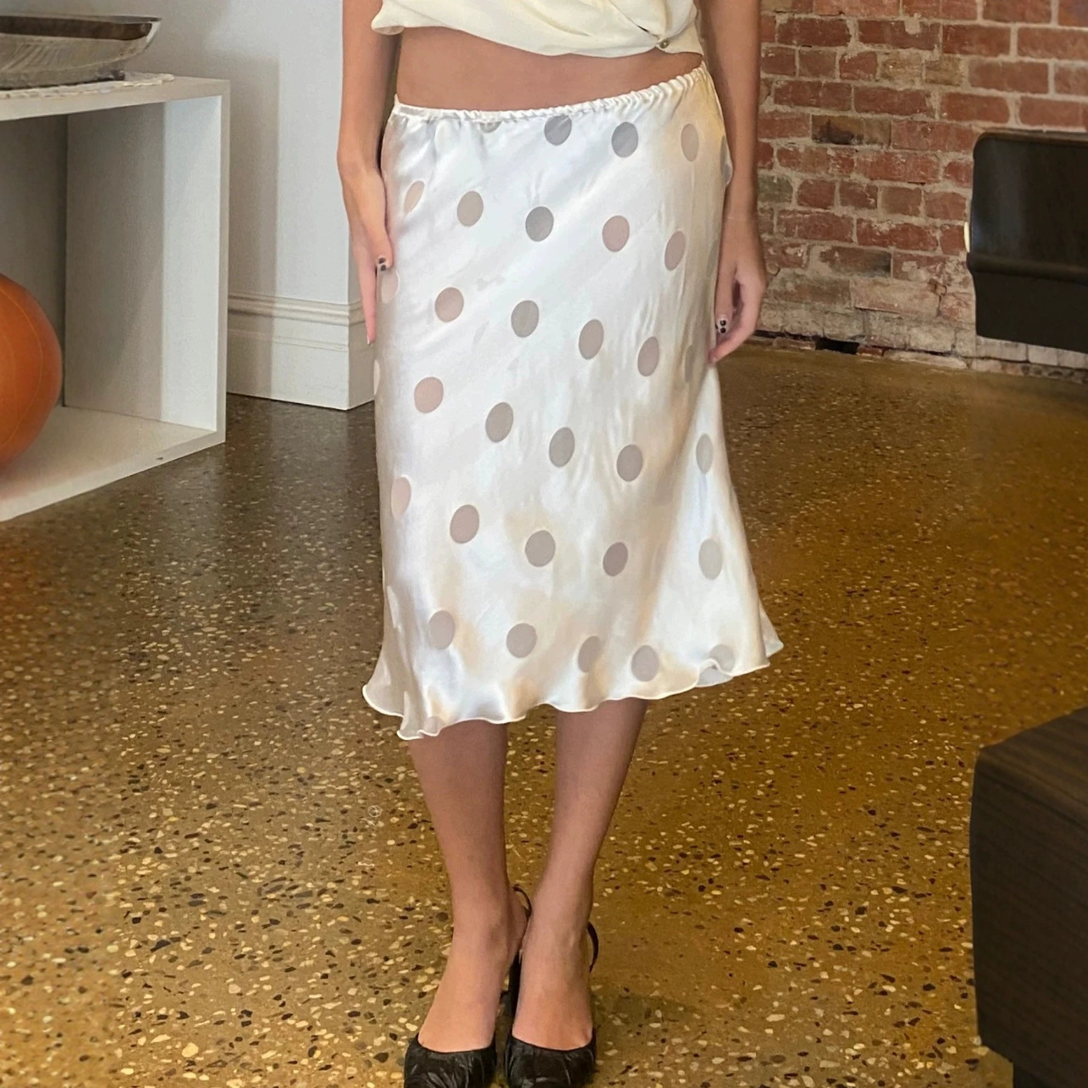 Cross-Border Royal Sister Style High-End Fashion High-Waisted Skirt for Women Autumn and Winter White Polka Dot Temperament Slimming Long Skirt