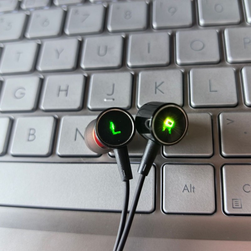 フラッシュライト付き首掛けインイヤーBluetoothヘッドセット、カラフルなランニングライト、ノイズリダクション、スポーツ、長持ちするBluetoothヘッドセット|undefined