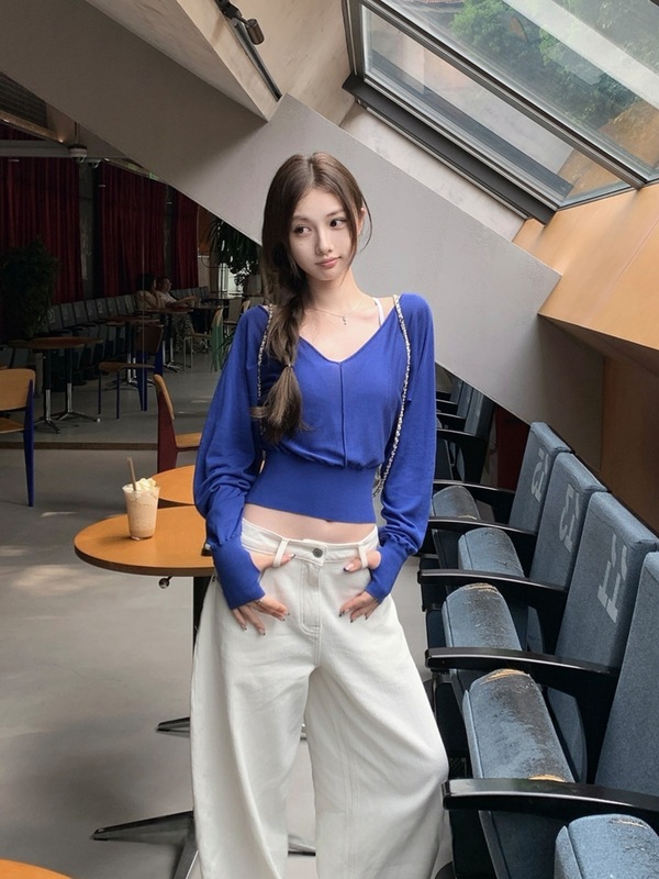 2025巨美蝙蝠袖针织衫女秋季感纯欲气质收腰短款打底长袖上衣|undefined