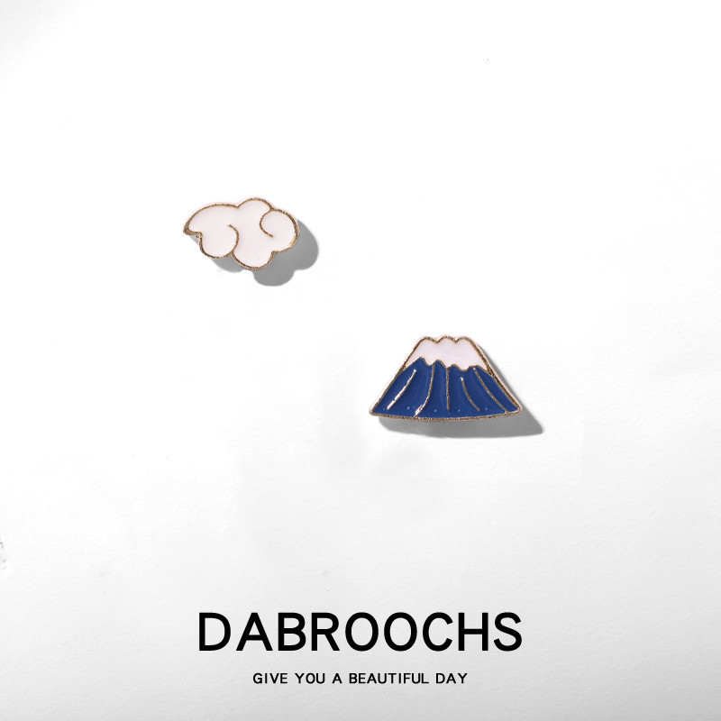 かわいい日系ins潮個性カップルブローチ漫画富士山雲金属バッジ服バッグピン