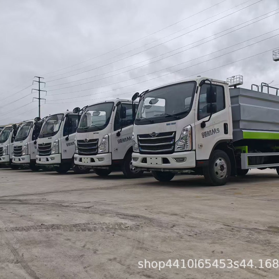 Qifang Blue Brand Source Manufacturer Direct Sales, Sprinkler Truck Wholesale Manufacturer, Door-To-Door Delivery with License Plate Included