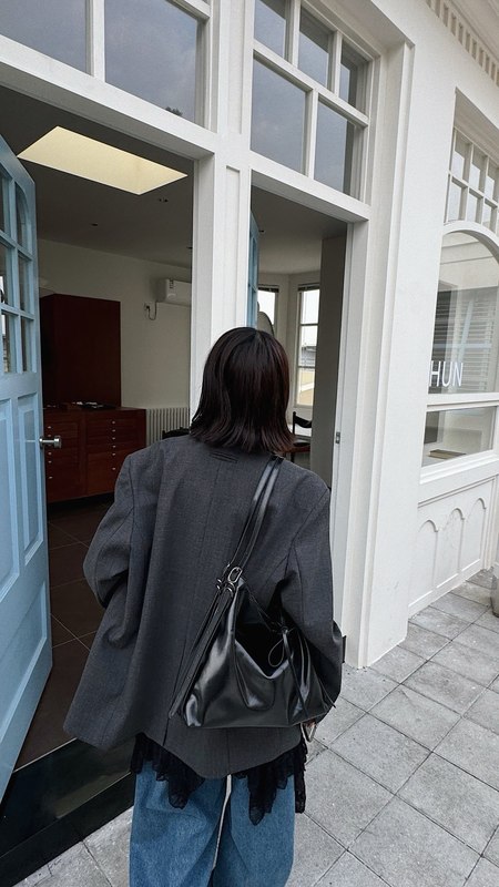 大容量软面包包女2025新款简约休闲单肩斜挎包复古上班通勤托特包|undefined
