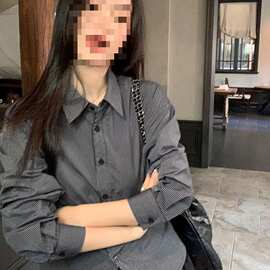 大码微胖mm条纹衬衫春季新款小众设计感女士衬衣修身显瘦上衣百搭