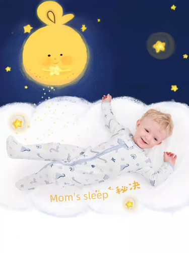 Baby onesie for spring and summer, long-sleeved, for newborns with feet, footie pajamas, baby footed crawler outfit, zipper-style, all-in-one clothing.