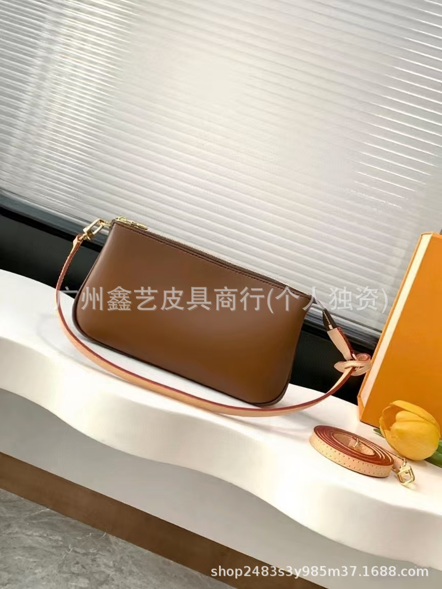 뉴 모노그램 마작 가방 23.5cm
