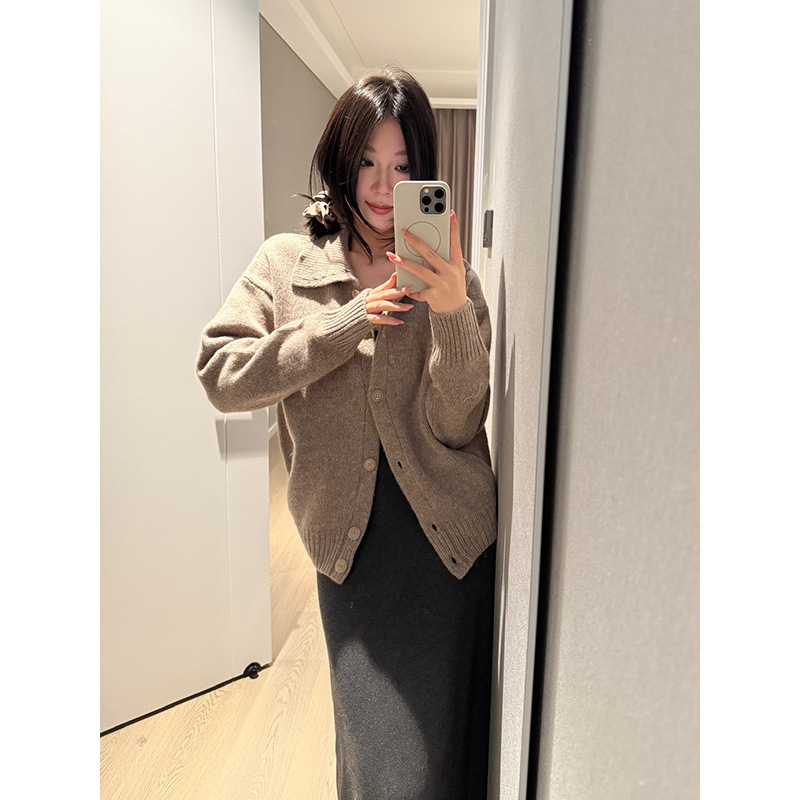 [No Returns or Exchanges] Lapel Collar Merino Wool Sweater Cardigan, New Winter Style Lazy Knit Sweater for Women W2334