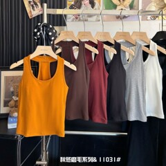 11031秋冬磨毛挂脖吊带工背心女带胸垫内搭外穿修身显瘦打底美背