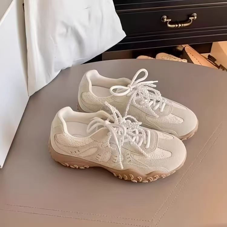 Aumente los zapatos de entrenamiento alemanes en 2025, zapatos Forrest Gump para mujer, deportes casuales, zapatos blancos, primavera y verano, nuevos zapatos plateados transpirables para correr