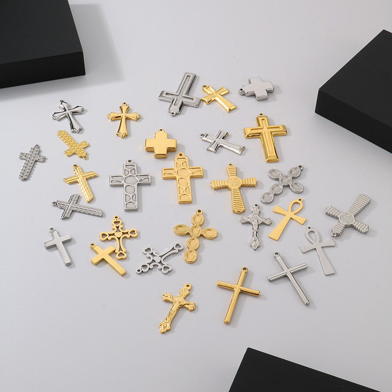304 Stainless Steel Material Cross Pattern 1 Piece 25 * 30mm 25*38mm 25*45MM 304 Stainless Steel Cross Pendant