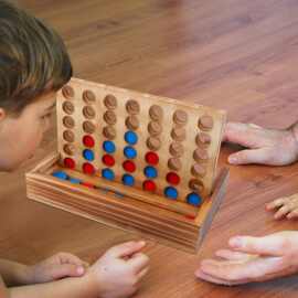 木质四连棋跨境批发儿童益智玩具四子游戏棋立体互动井字游戏棋子