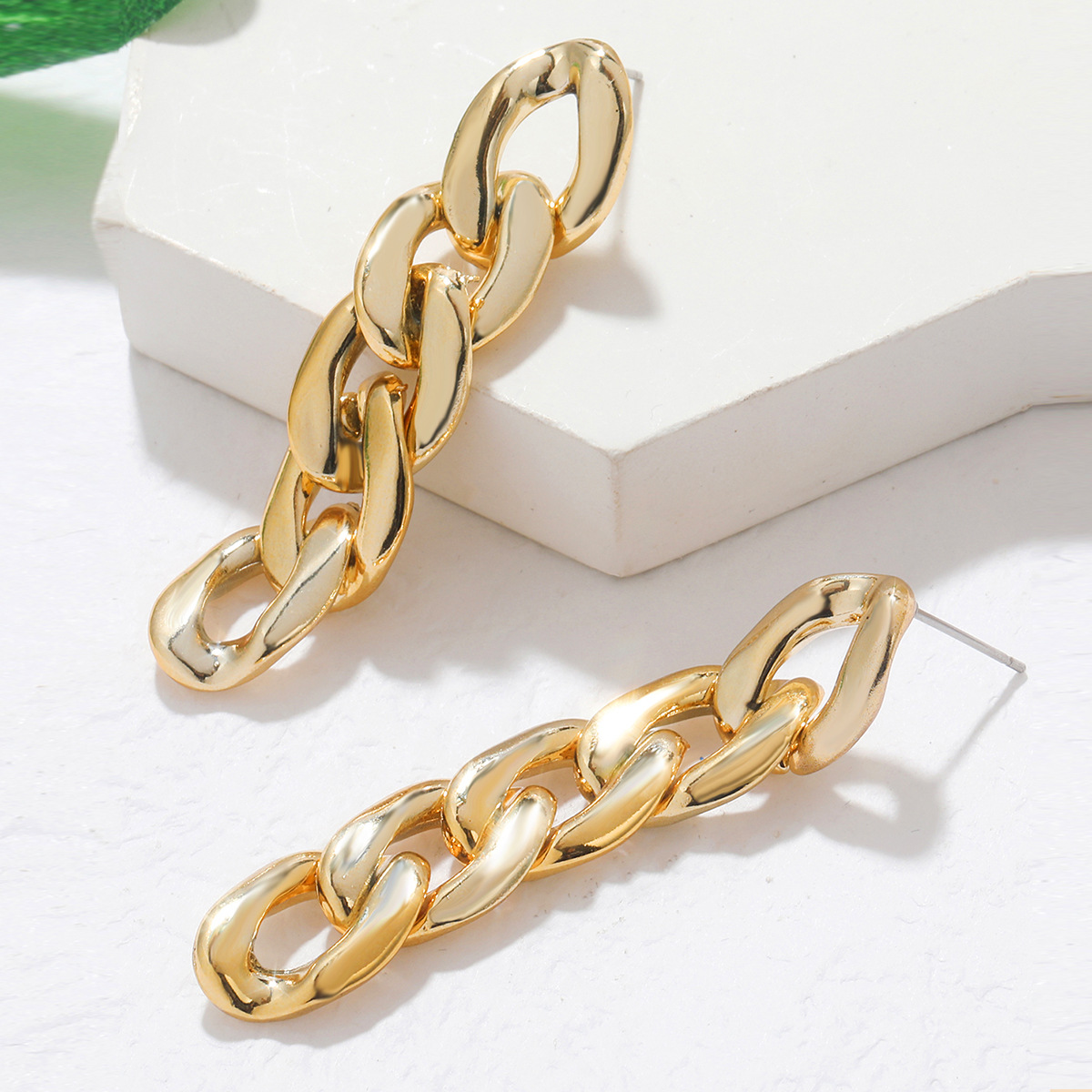 1 Pair Basic Modern Style Classic Style Geometric Solid Color Plating 304 Stainless Steel Arylic Drop Earrings display picture 9