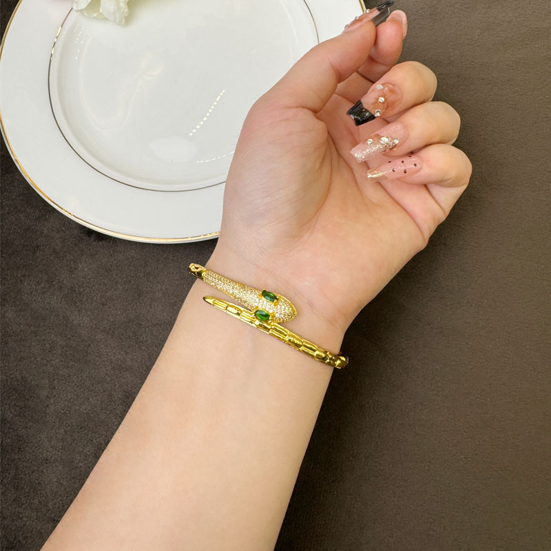 Brazalete de oro de arena vietnamita antiguo simple lujoso ligero estilo ligeramente marcado pulsera de piedra serpiente universal para mujeres no se desvanecen joyas