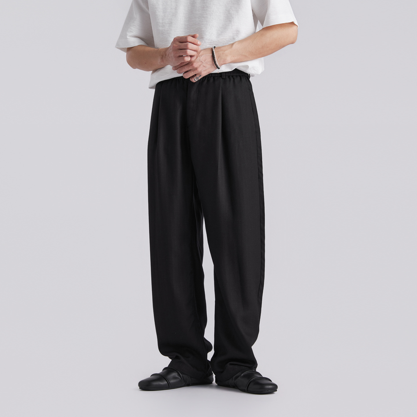 Quần tây nam ống côn eo cao dáng suông vải Tencel thoáng mát — đen