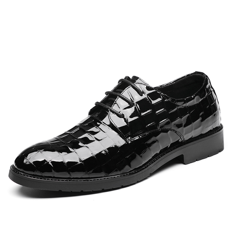 Nuevos zapatos de cuero formales de charol de cuero brillante de negocios de los hombres de estilo británico dedo del pie puntiagudo banquete de boda rendimiento zapatos de cuero genuino de los hombres de moda