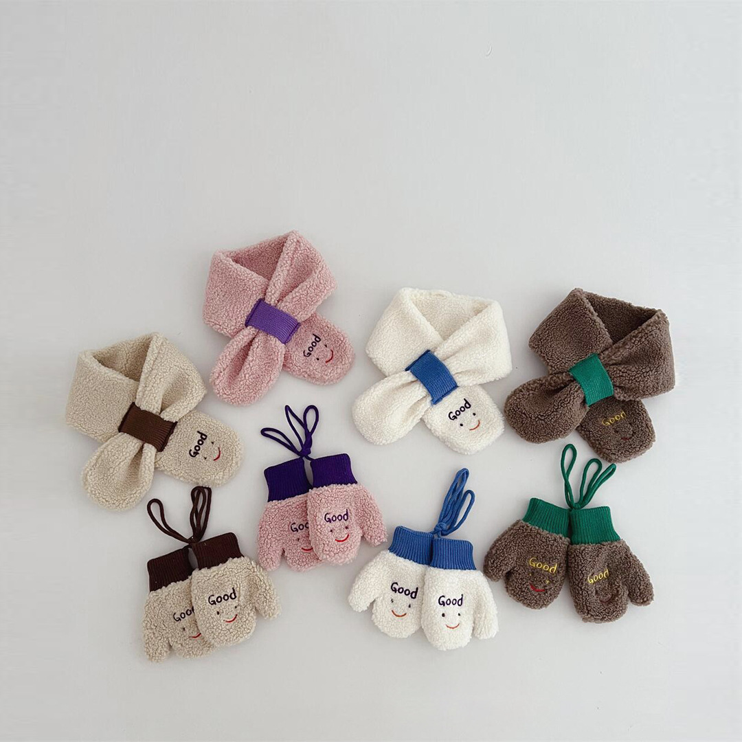 Children's gloves winter all finger hanging neck Instagram smiling boy and girl baby_voghion.com