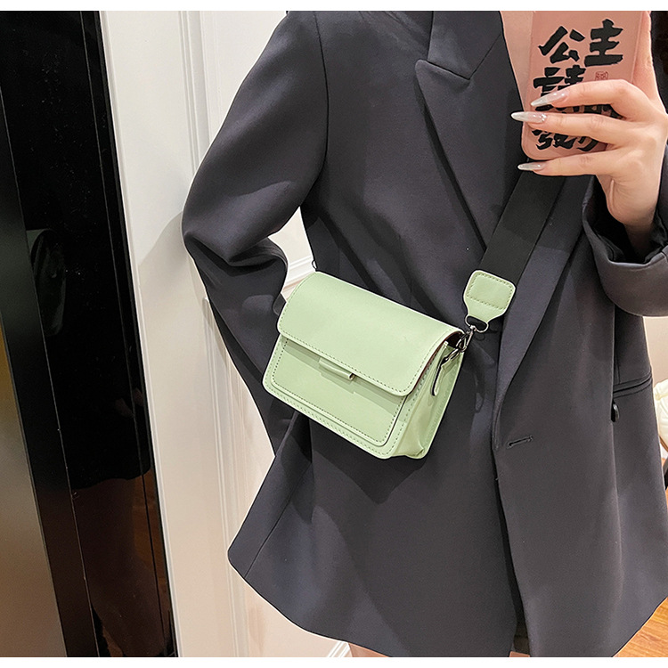 198g Weight Synthetic Leather Lining Material Sewing Thread Fashion Element Flip Cover Closure Type Single Shoulder Strap Strap Type Square Bag Bags Type Casual Occasion Pu Leather Material Solid Color Pattern All Seasons Season Women's Gender Classic Style Style Square Shape Women's Pu Leather Solid Color Classic Style Sewing Thread Square Flip Cover Square Bag 12