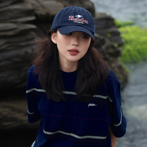 Japanese embroidered letters maroon duck cap showing face small summer sun protection hat women's baseball cap couple summer