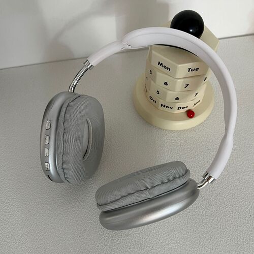 Cross-border P9 Bluetooth headset headset mobile phone wireless headset game music camera headset Huaqiangbei
