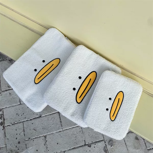 Korean-style cute duck plush laptop sleeve, lamb wool embroidered protective cover, student tablet storage bag