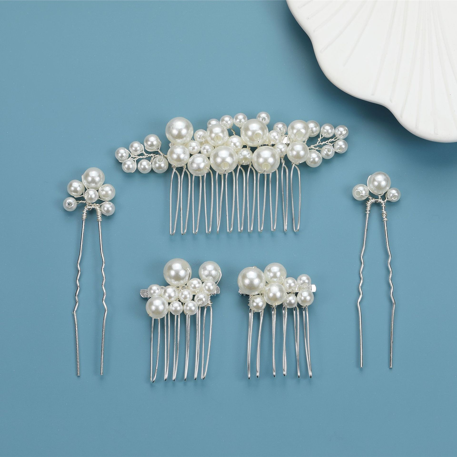 Retro Baroque Pearl Hair Fork Bridal Hairpin Hair Accessories Set display picture 3