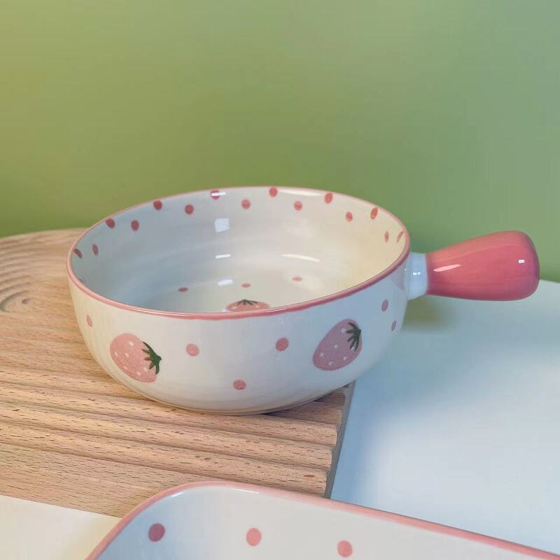 電子レンジ対応皿とボウル 北欧風皿ハンドル イチゴ手描きハンドル 陶器食器 グリルパン 蒸し卵ボウル なし|undefined