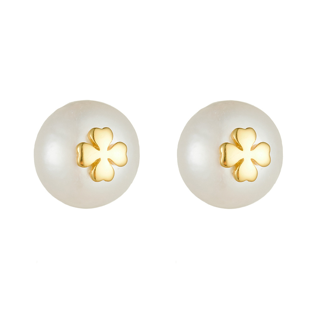 Pendientes de perlas naturales francesas retro de plata de ley 925 para mujer Pendientes de trébol de cuatro hojas de todo fósforo de lujo ligero europeo y americano