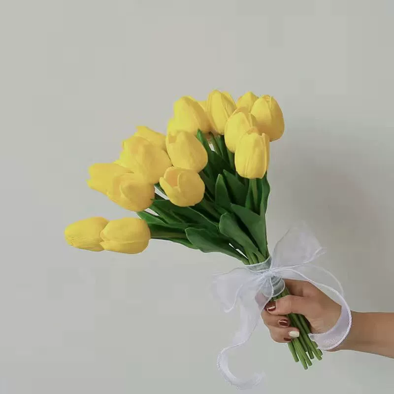 Korean-style simulated tulip bouquet, hand-held wedding/ceremony prop, multi-count LED and non-LED options