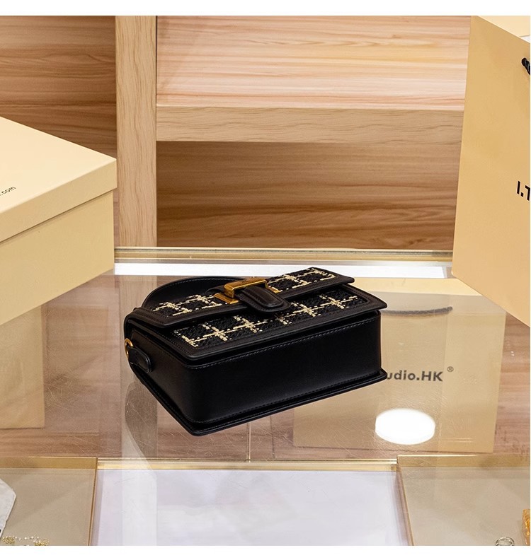 Túi xách tay da thật Hồng Kông dáng vuông nhỏ cổ điển, đeo chéo một vai đi làm phong cách Chanel — Màu đen chi tiết 10