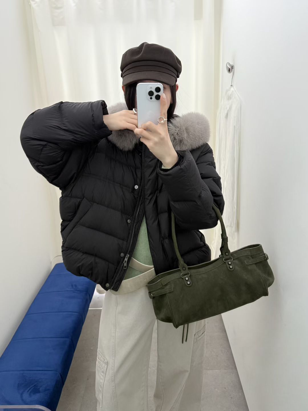 블랙 폭스 모피 칼라 정품 재고 있음