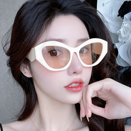 Online celebrity sunglasses wholesale oversized irregular personality glasses women's European and American cross-border wide-leg UV protection sunglasses men's