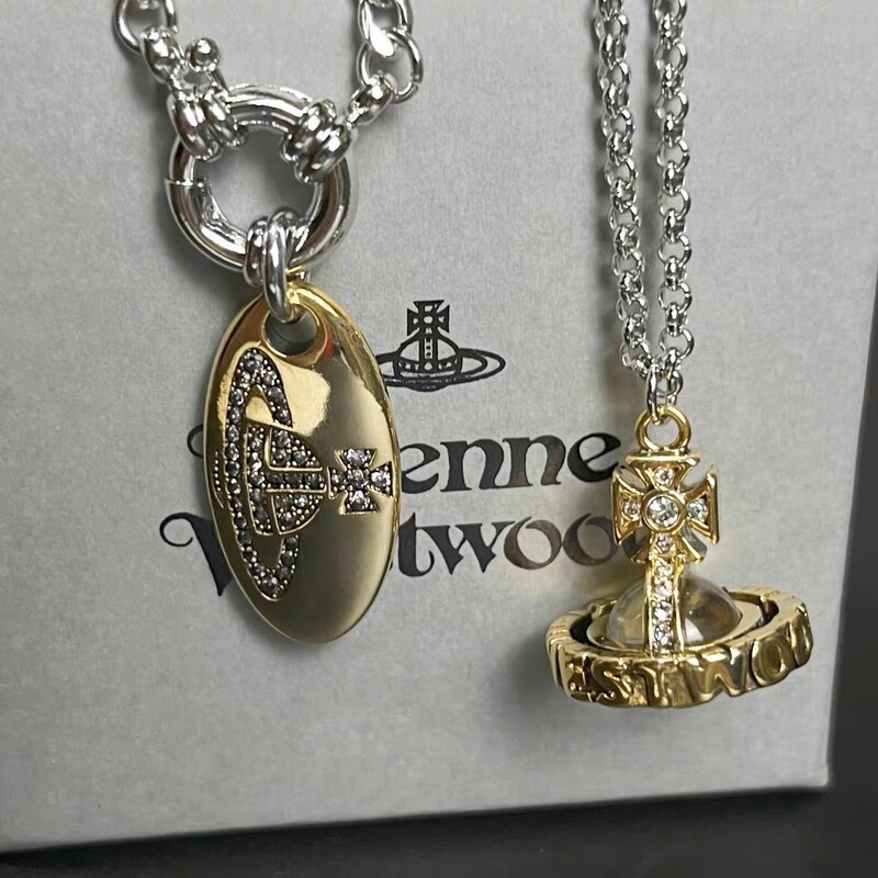 Vintage Design Necklace with Ancient Gold-Tone Round Pendant, Letter and 3D Saturn Design, Light Luxury High-End Niche Clavicle Chain