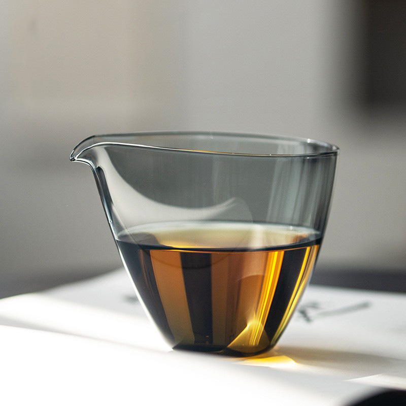 High Borosilicate Glass Fair Cup Smoke Gray Hand-blown Tea Cup For Household Heat-resistant Tea Sea Kungfu Tea Cup