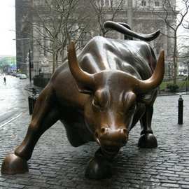 定制华尔街牛雕塑 仿真动物铜雕5米铜牛广场标志铜雕铸造