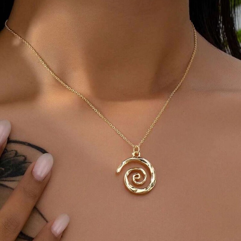 European and American Cross-border Retro Vortex Series Oval Water Drop Ring Pendant Niche Design Women's Advanced Clavicle Chain