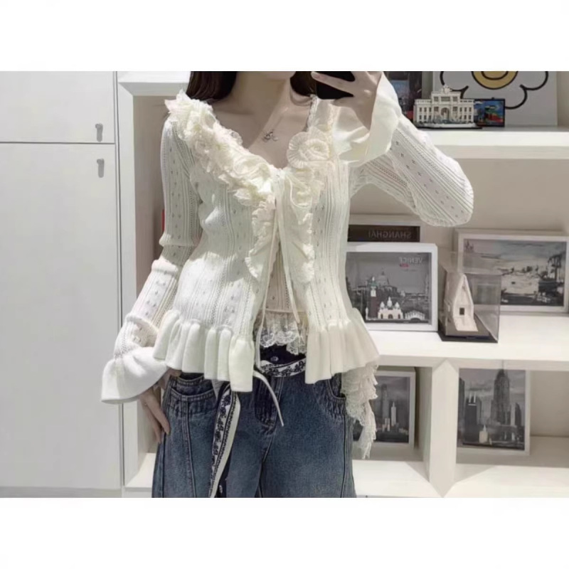 In-Stock 2026 Spring New Fashion Heavy-Duty Three-Dimensional Floral Lace Trim Long-Sleeve Knit Sweater for Women In-Stock 2026 Spring New Fashion Heavy-Duty Three-Dimensional Floral Lace Trim Long-Sleeve Knit Sweater for Women