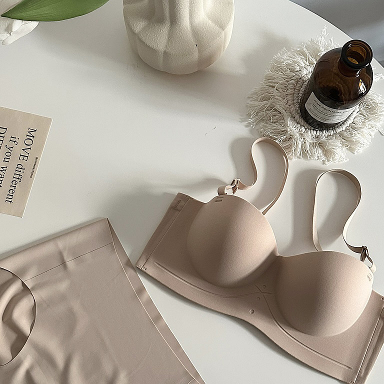 231 cartón original media taza engrosada ropa interior de las mujeres pequeño pecho push up inalámbrico grande sujetador sin costuras